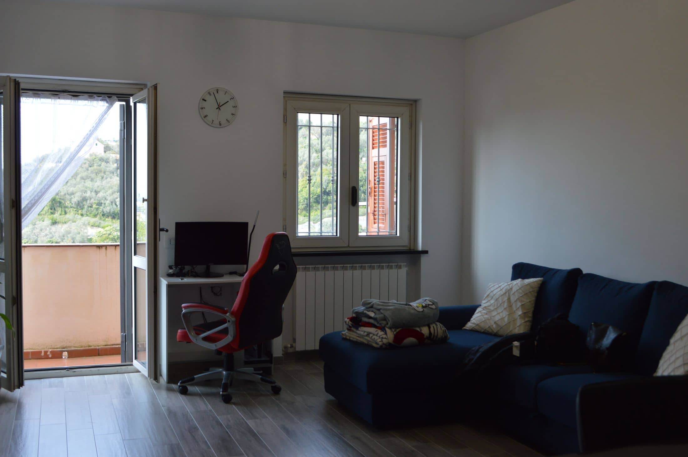 apt-3006-042
