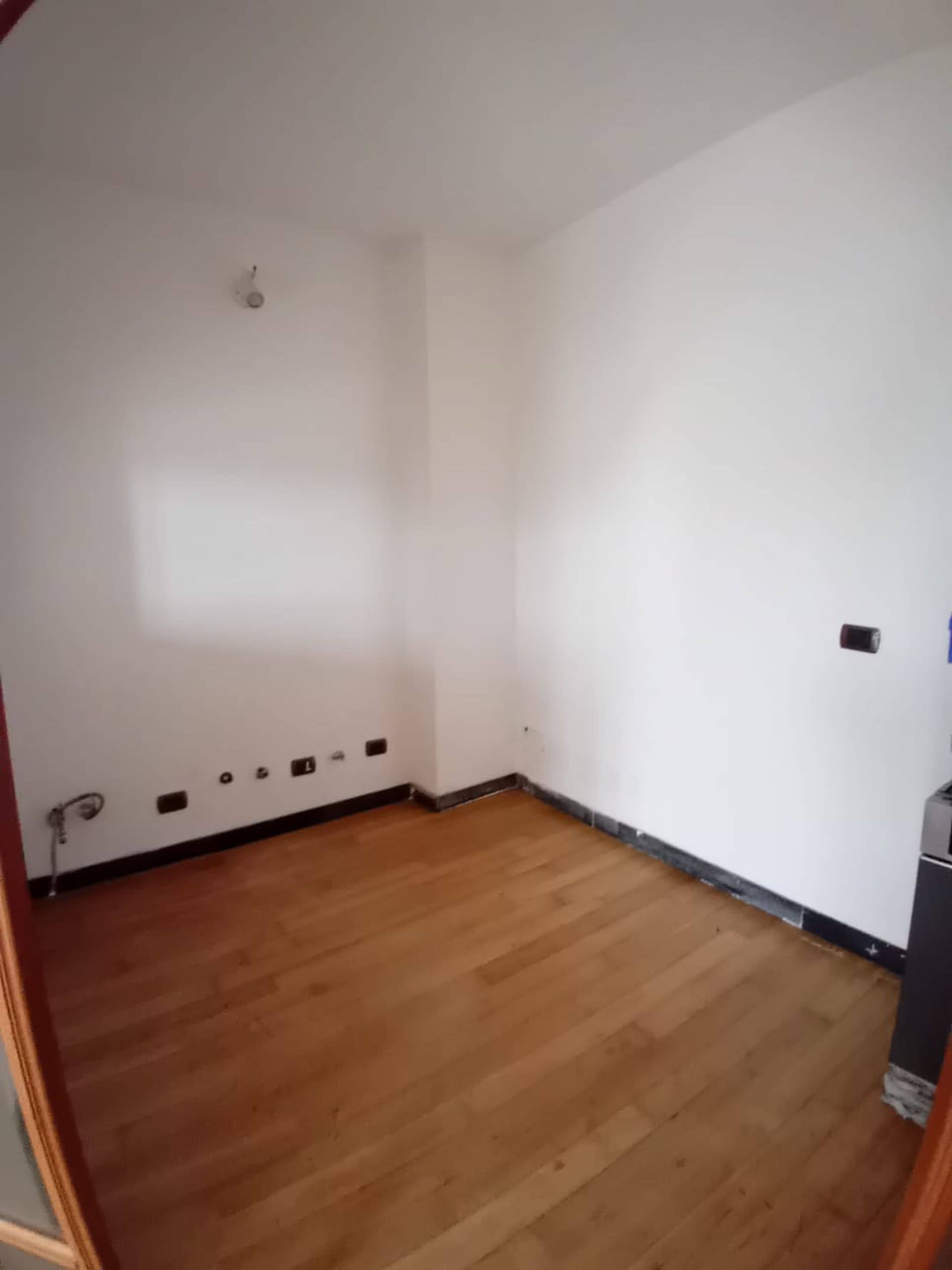 apt-3024-032