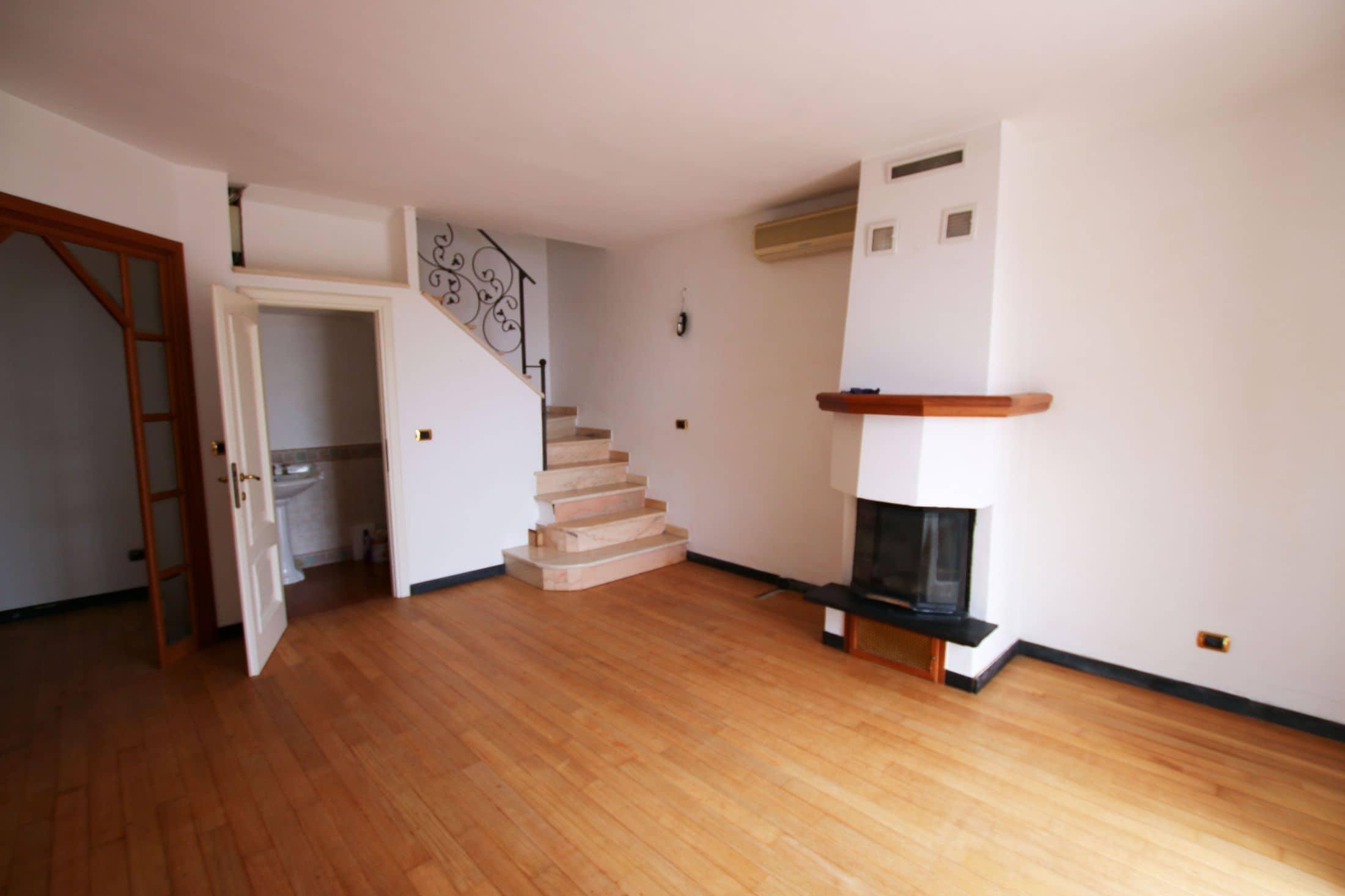 apt-3024-040