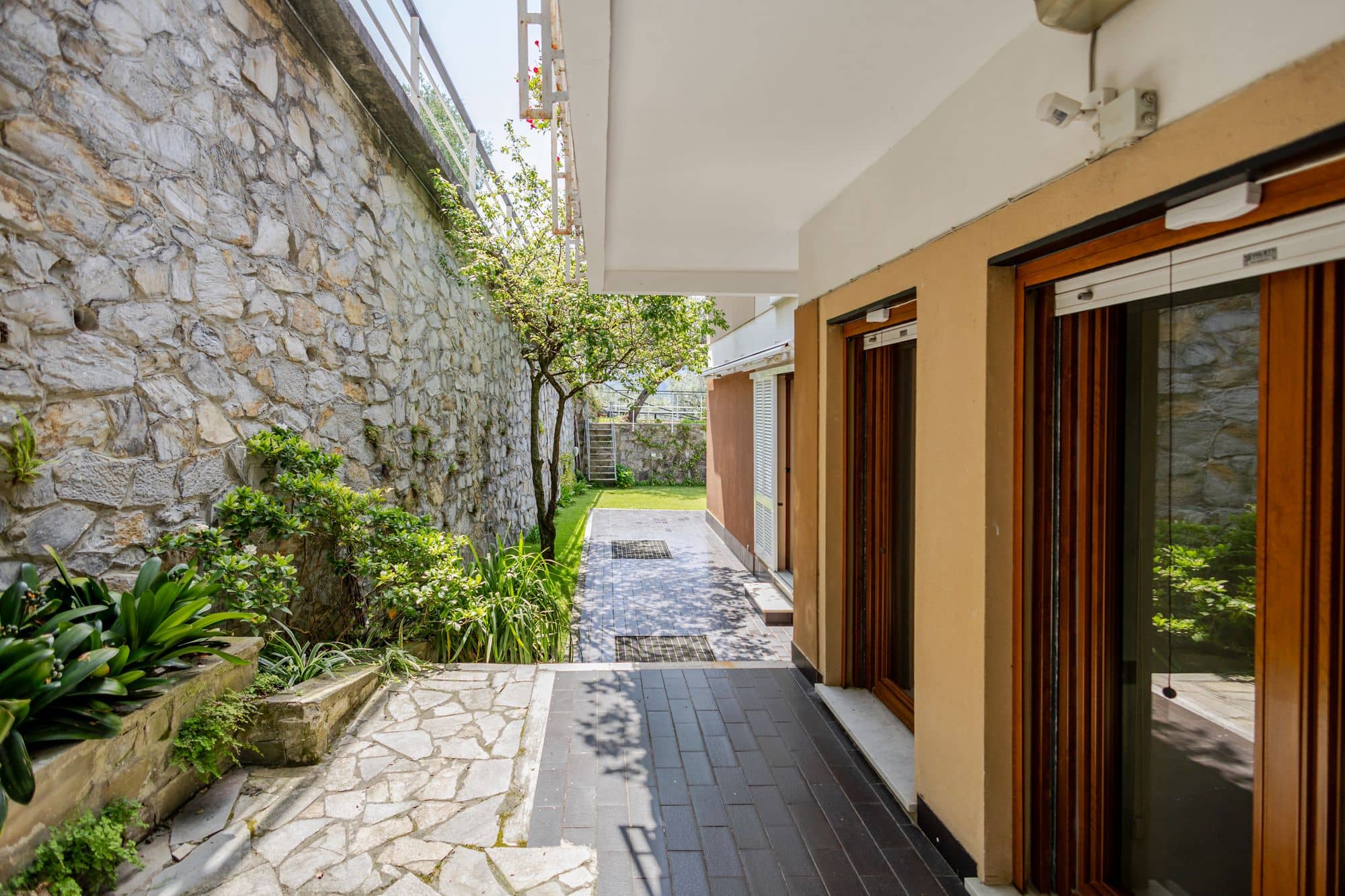 appartamento-via-filippo-da-recco-giugno-2026-esterni-(44)