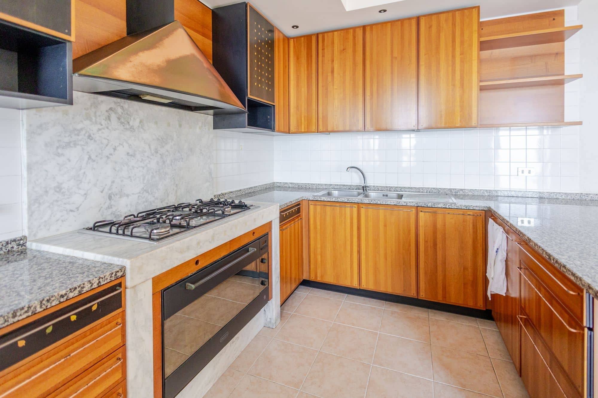 appartamento-via-filippo-da-recco-giugno-2026-interni-(34)